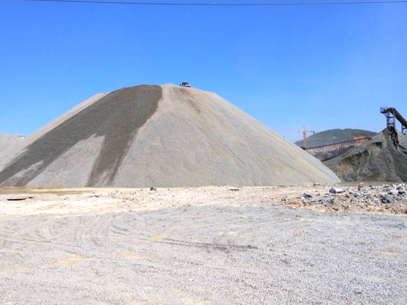 煤矸石破碎成品.jpg 煤矸石破碎成品.jpg